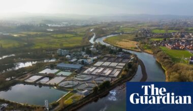 Water bosses’ pay rises despite bonus ban and public fury over bills and pollution | Water industry