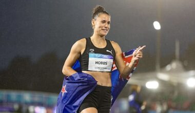 'Wild': Gold for Zoe Hobbs in 100m at Commonwealth Games