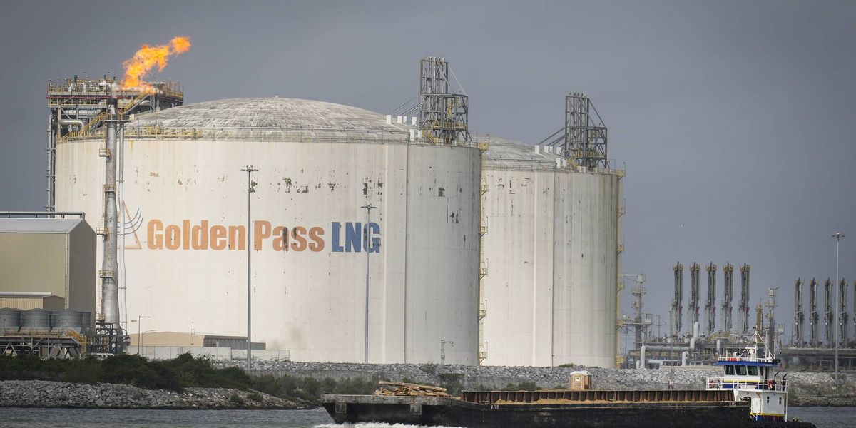 Report Shows How Trump's Fossil Fuel Agenda Is 'Making Everyone's Lives More Expensive'