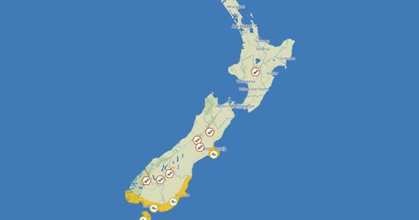 Thunderstorms 'pinging' as bitter cold forecast for South Island