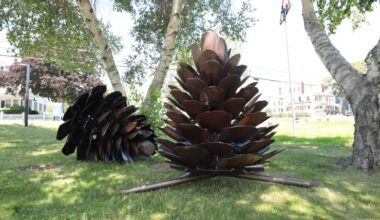 Freeport sculptures pay homage to Maine’s state flower — the pinecone
