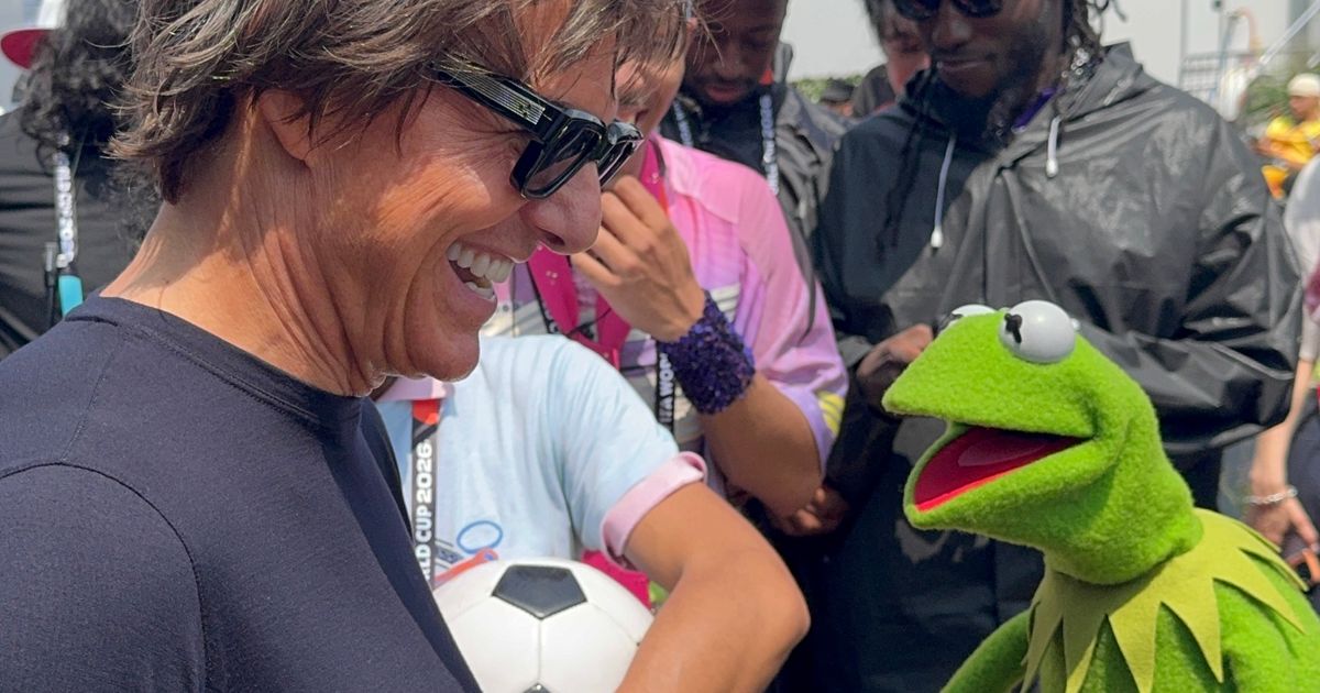 Tom Cruise Met Kermit the Frog at the World Cup Final
