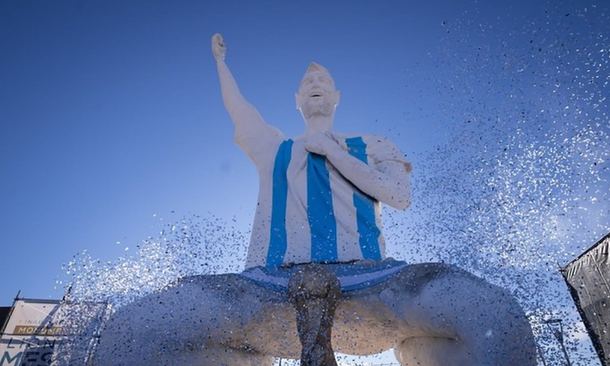 70-ton Messi statue sparks debates due to controversial detail