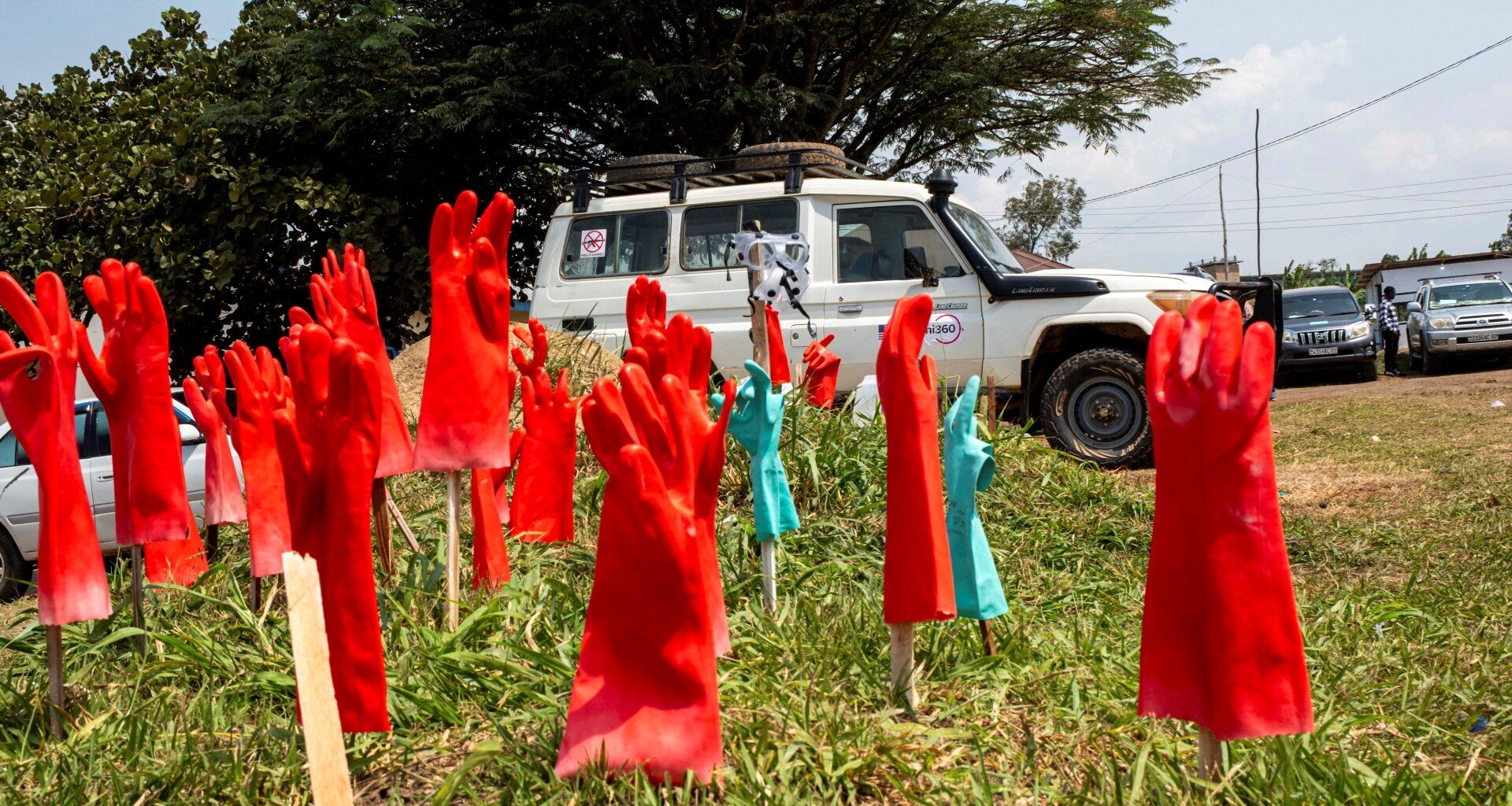 DRC Ebola cases surpass 2,000 as more health workers begin strike | Ebola News