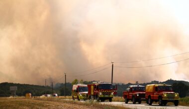 Spain, France battle deadly wildfires as intense heat grips Europe again