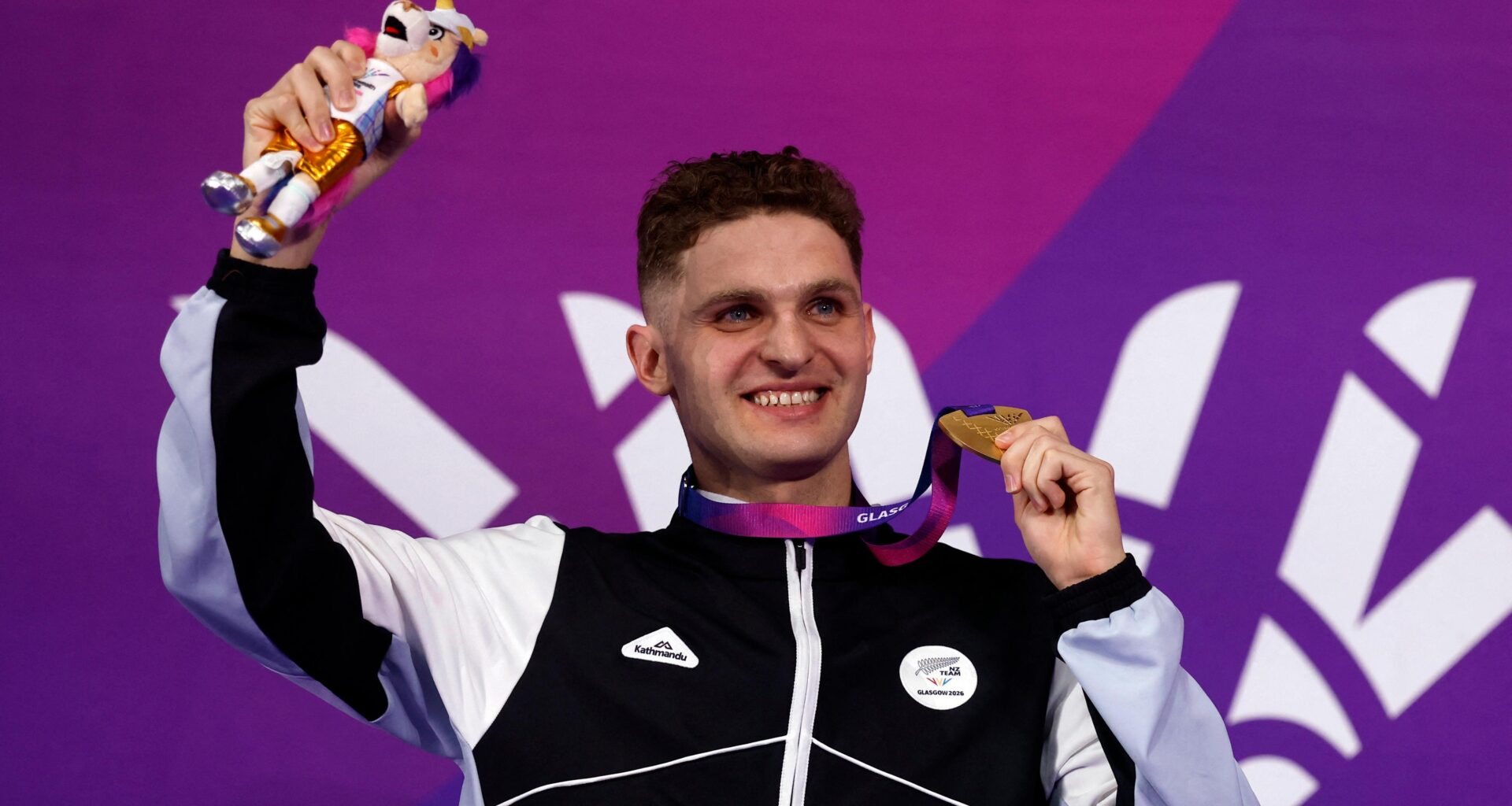 Lewis Clareburt wins NZ's first gold medal at Glasgow Games