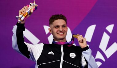 Lewis Clareburt wins NZ's first gold medal at Glasgow Games