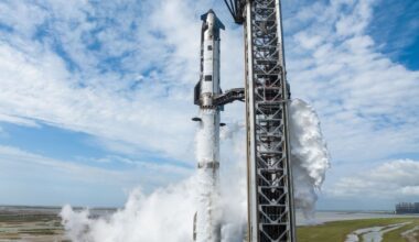 SpaceX Starship V3 on launch pad