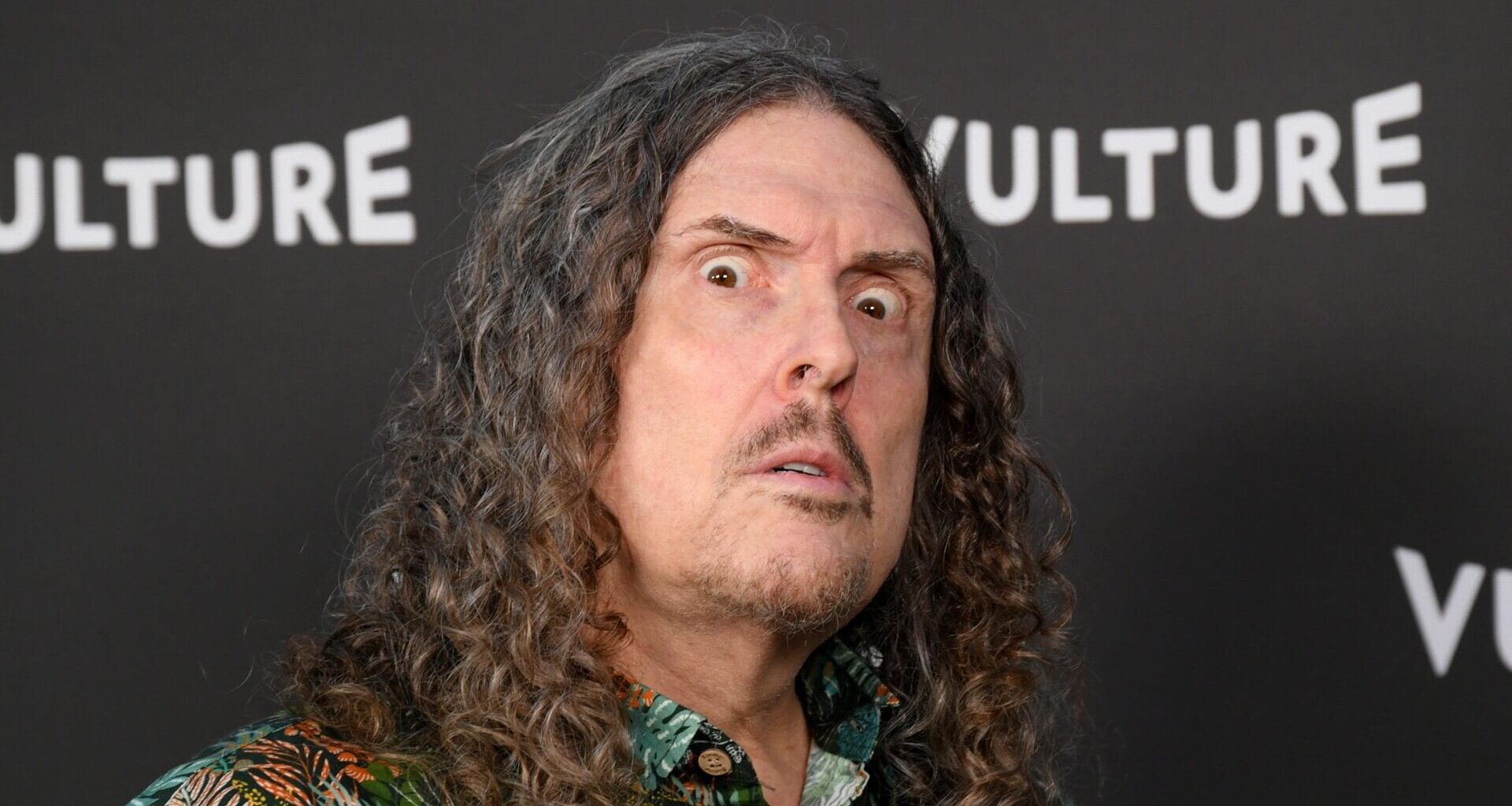 Weird Al Yankovic appearing at an event