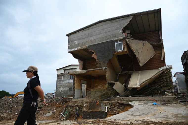 TOPSHOT-CHINA-WEATHER-FLOOD