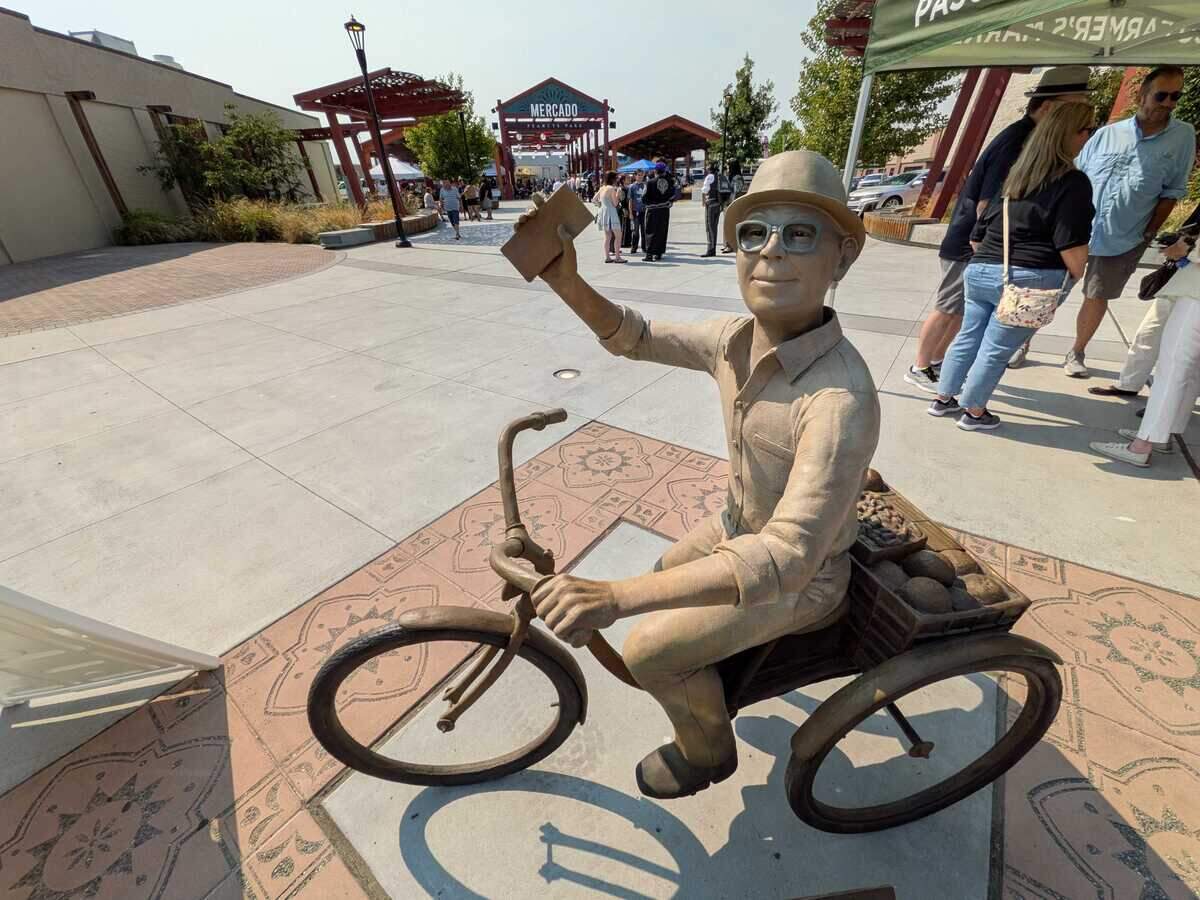 Those who visit Peanuts Park in downtown Pasco will forever be greeted by a new bronze statue of Noburo “Peanuts” Fukuda, the beloved railroad worker who spread joy by handing out candy and treats to children.