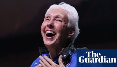 Wally Funk, aviation pioneer and oldest woman to go into space, dies at 87 | US news