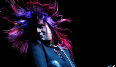 Jennifer Finch, Scalding Bassist for Alt-Rock Band L7, Dies at 59