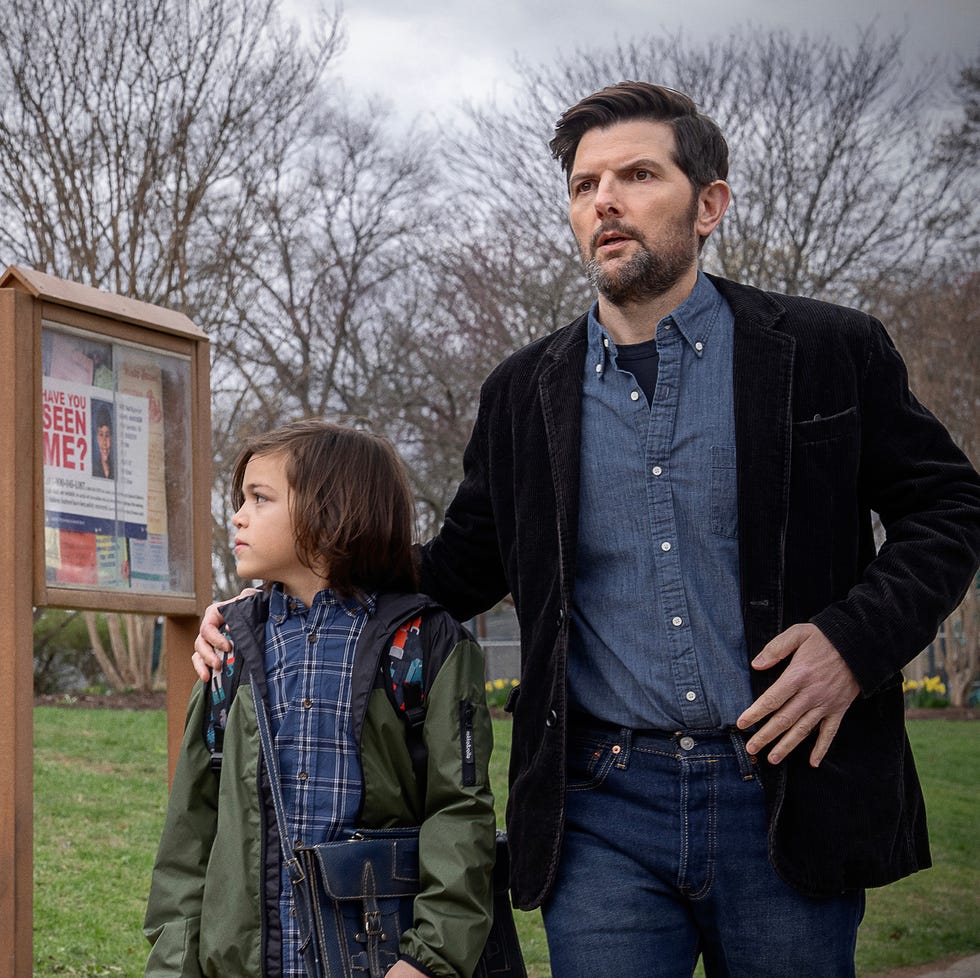 The Whisper Man the whisper man. (l r) acston luca porto as jake kennedy and adam scott as tom kennedy in the whisper man. cr. david lee/netflix © 2026