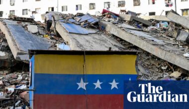 ‘Tonnes of rubble’: 58,000 buildings estimated destroyed in Venezuela earthquakes | Venezuela