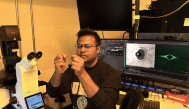 Measuring stress inside composites with mechanophores