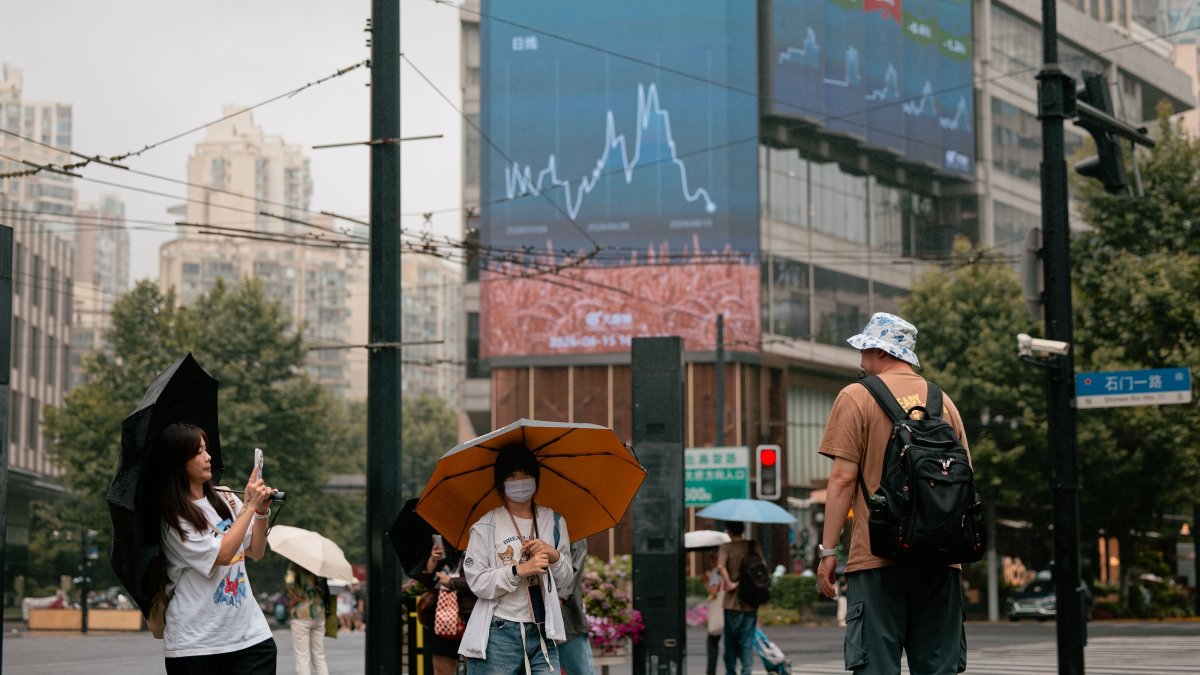 China's economy likely slowed down in Q2: Survey