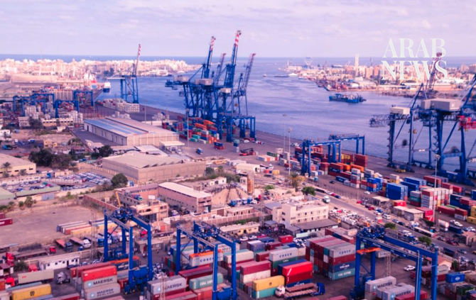 Suez Canal Economic Zone inks deals to boost logistics, clean energy