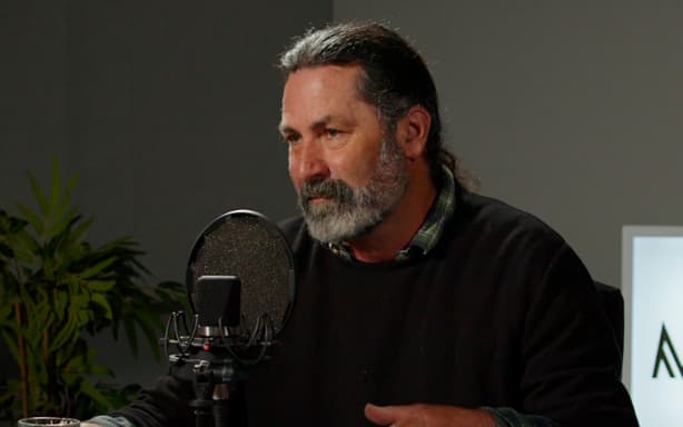 Archaeologist Dr Justin Maxwell sits for an interview with Mihingarangi Forbes for an episode of MATA.