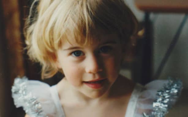Caitlin McDonald as a child. For use with story from Jean Edwards