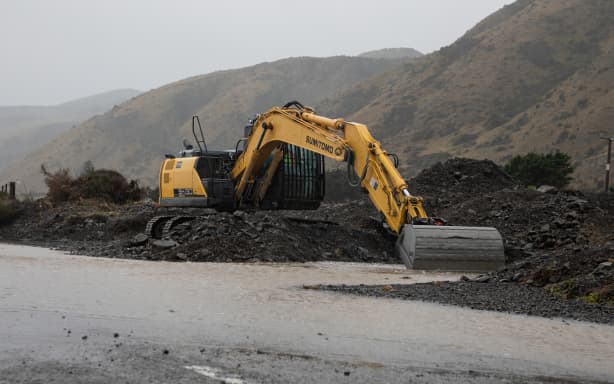 Flood repairs on Cape Palliser Rd