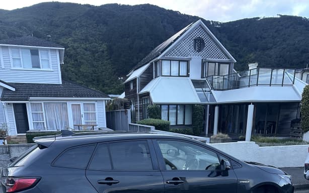 A rash of wheel thefts in the small coastal suburb of Eastbourne in Wellington has locals looking for ways to improve the security of the out of the way community.