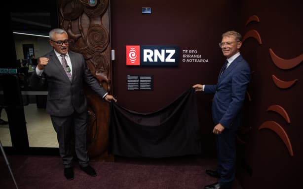Dr Jim Mather and Minister Paul Goldsmith at the official welcoming to RNZ Victoria Street.
