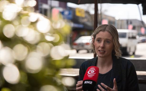 Upper Hutt Mayoral candidate Peri Zee