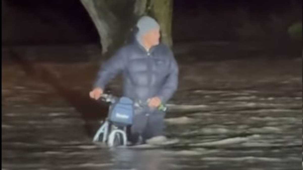 Wairoa flooding: One road reopens, many still closed as rain starts to clear, evacuation centres shut