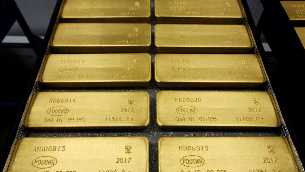 Russian Central Bank Drains Gold For the First Time Since 2002 as War Deficit Mounts
