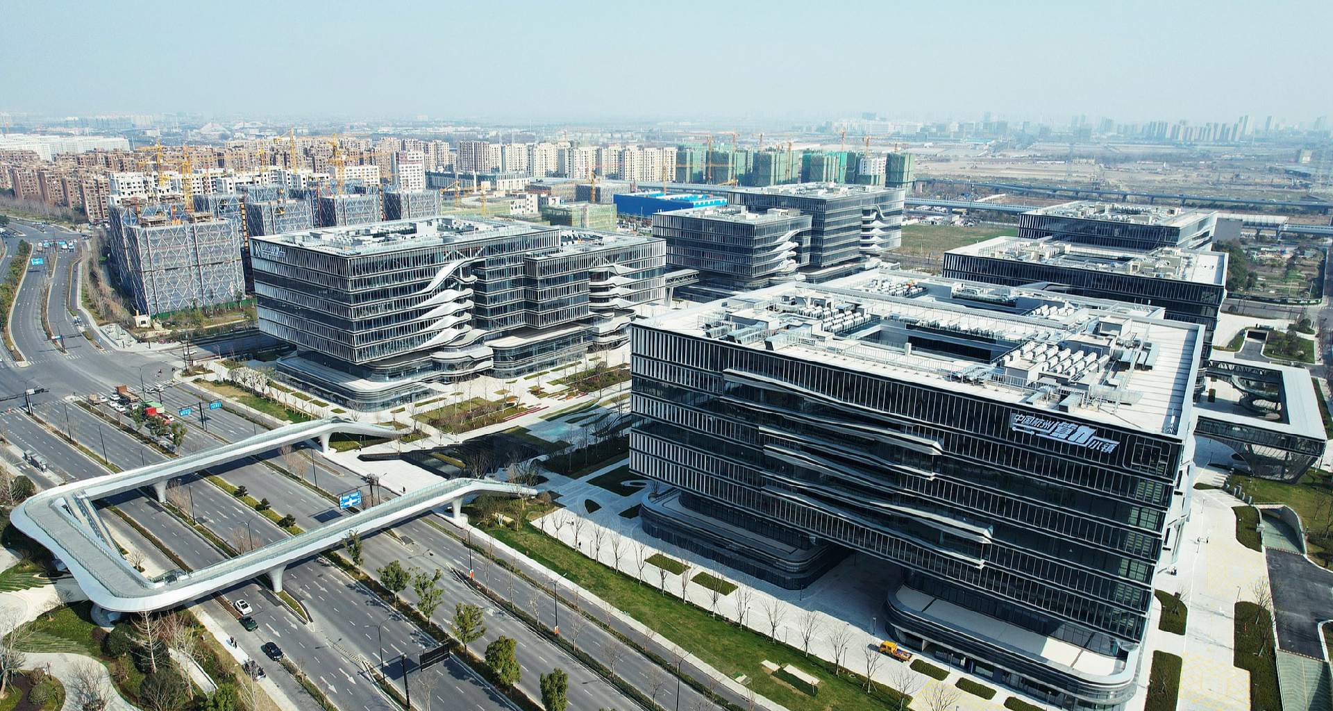 Tech innovation unlocks new growth momentum for China's economy - news.cgtn.com