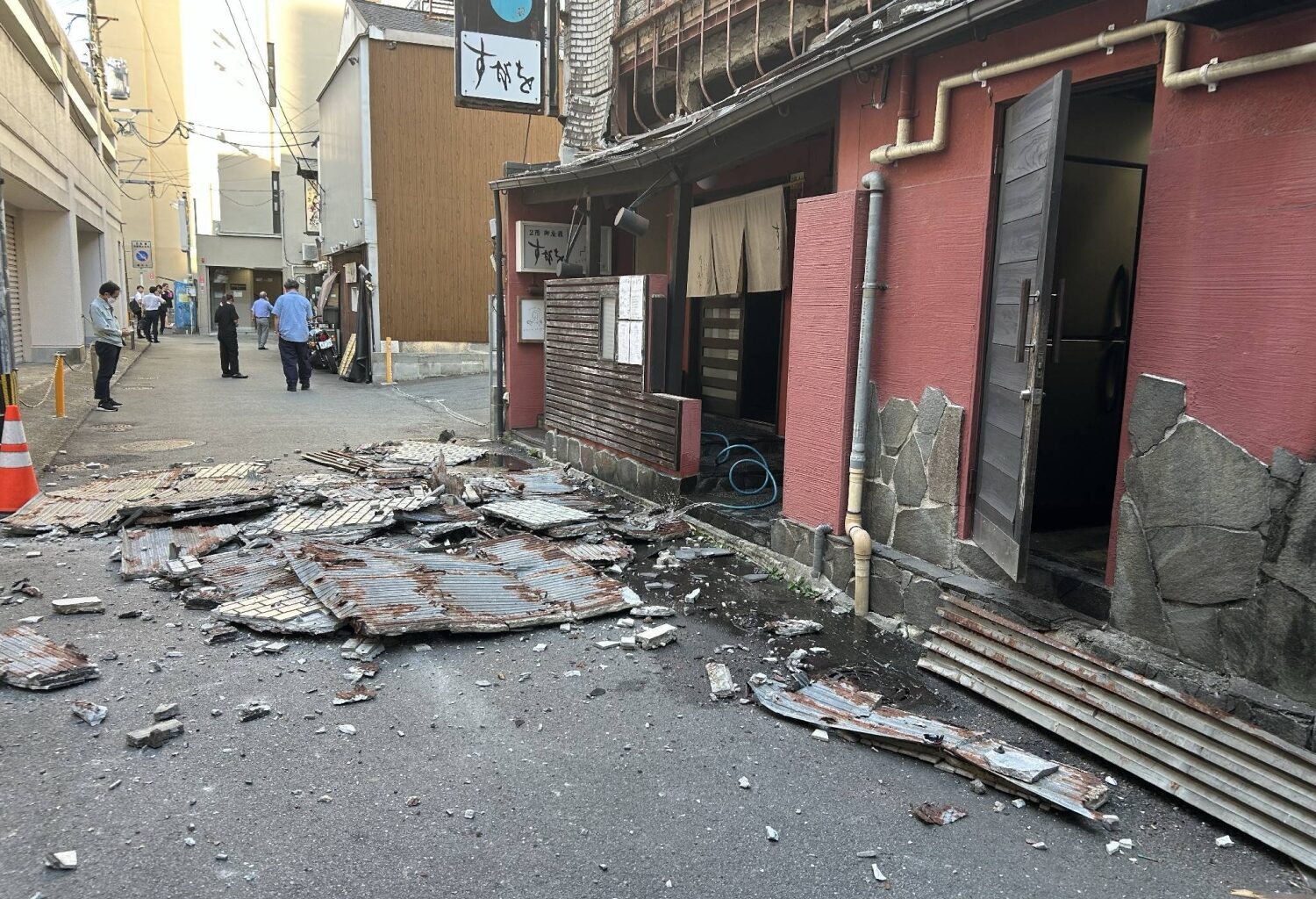 Tsunami alert issued after powerful magnitude 7.1 quake strikes Kumamoto