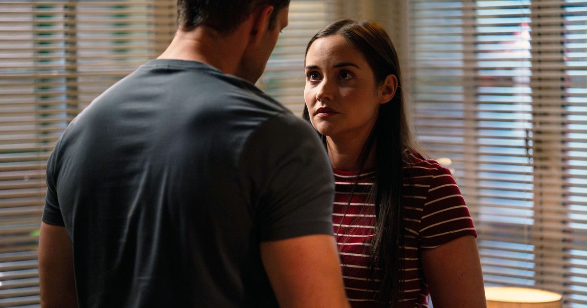 5 EastEnders spoilers next week: Lauren Beale caught out by Peter