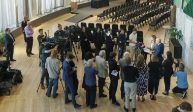 The myth of media trust - Vaughn Davis