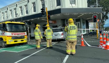 Eden Terrace crash blocks intersection, building evacuated after collision
