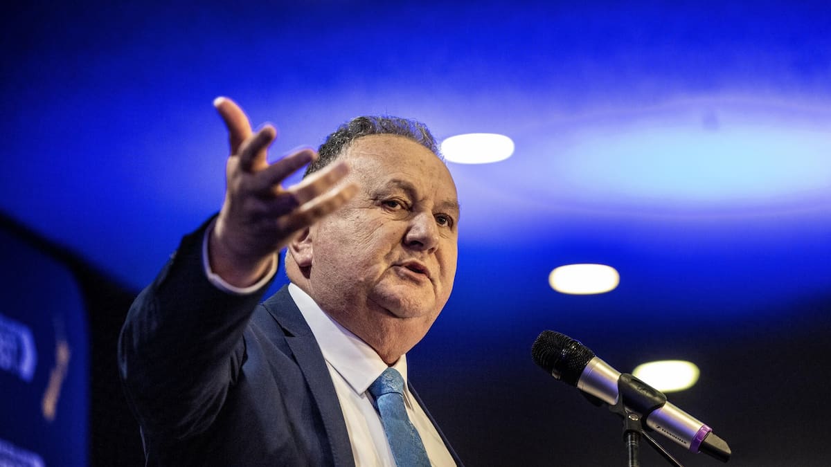 ‘Take off your kneepads’: Shane Jones’ dig at Luxon over Modi visit, reveals weight-loss drug use