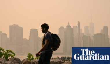 Scientists decry Trump’s ‘blame game’ after he claims Canada ‘poisoning’ US air | Donald Trump