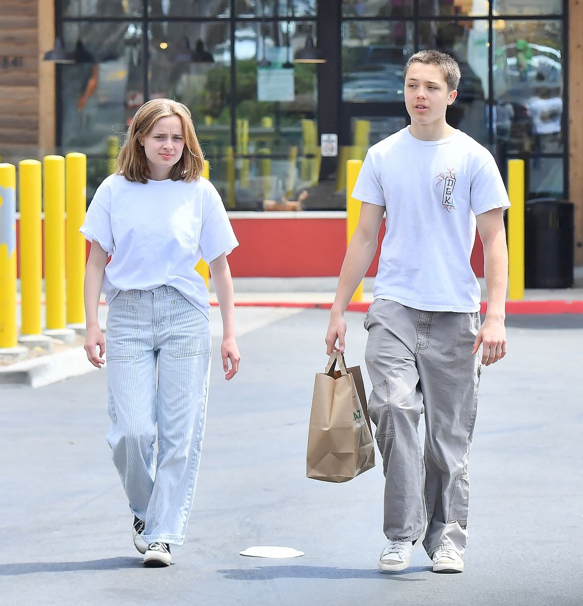 Knox and Vivienne were spotted leaving their local grocery store together
