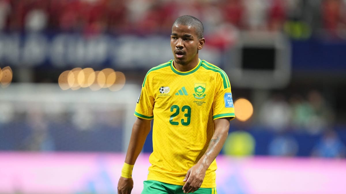 South African World Cup midfielder Adams dies at 25