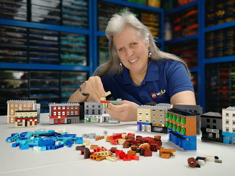 Brick Féile: Lego certified professional Jessica Farrell
