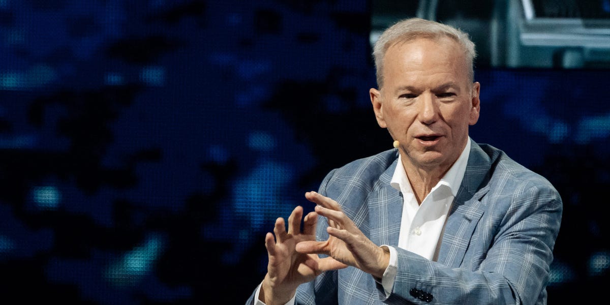200 Economists and Executives Warn on AI's Job Impact: Read the Letter