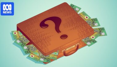 The mystery of Australia's missing cash