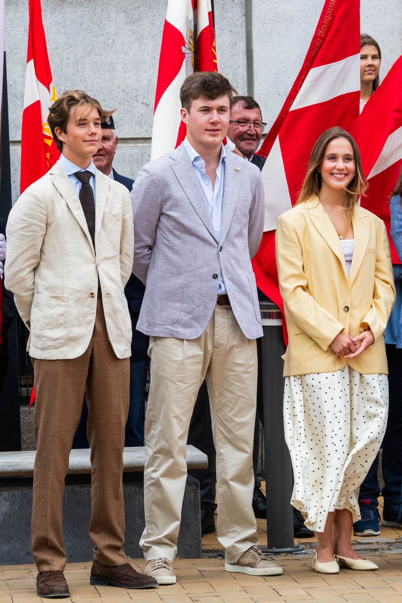 Prince Vincent makes a stylish arrival at Gråsten Palace as the Danish Royal Family begins its annual summer residence.