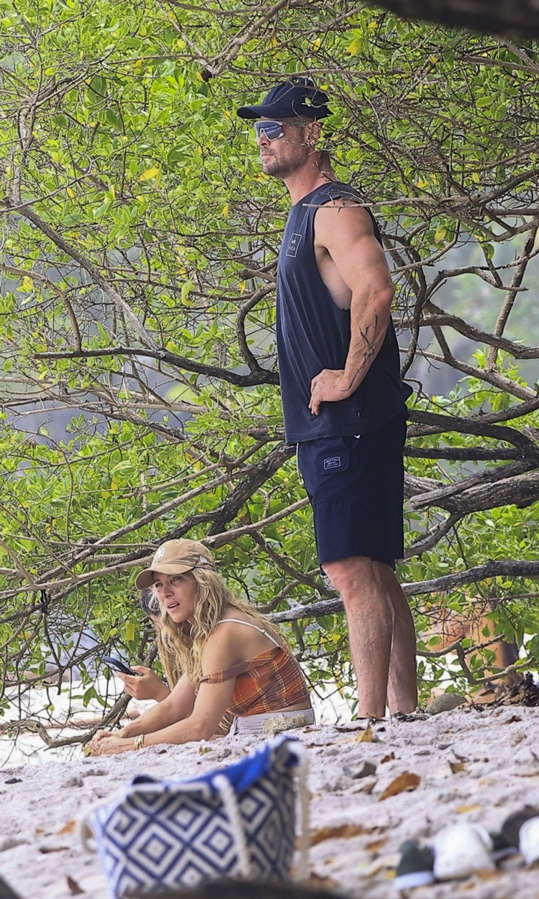 Chris Hemsworth and Elsa Pataky were seen enjoying the beach in Costa Rica