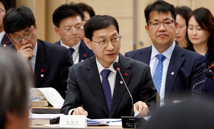 National Pension Service Chairman Kim Sung-joo speaks at a Ministry of Health and Welfare briefing session at Government Complex Sejong Convention Center, Dec. 16, 2025. Korea Times photo by Wang Tae-seog