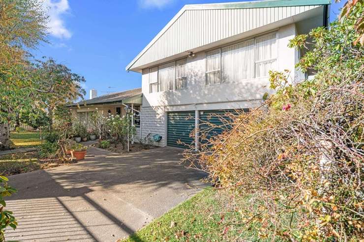 The two properties on the corner of Brake and Leslie streets, in Upper Riccarton, Christchurch, sold together at auction last week. Photo / Supplied