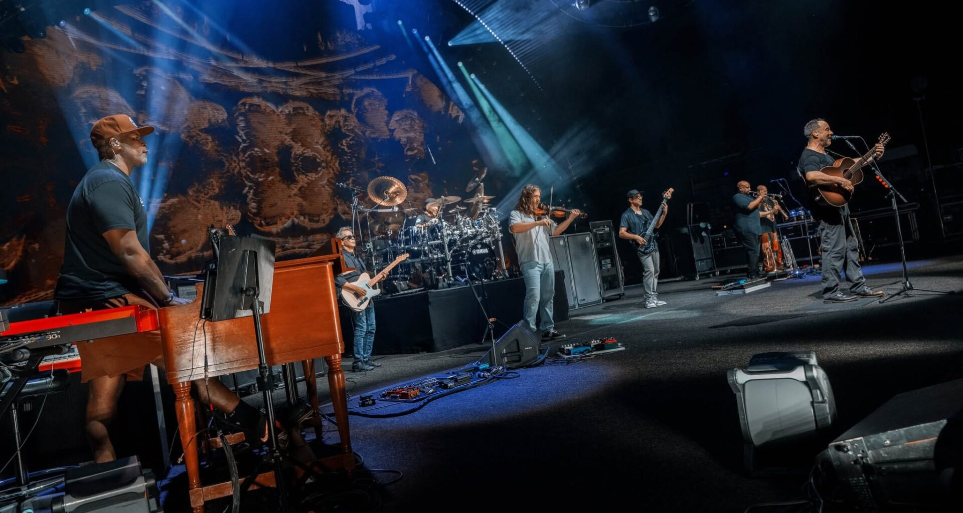 Dave Matthews Band Nod to Johnny Cash, Jake Renick Simpson Joins Matthews for Duo Tune