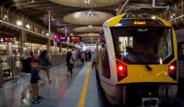 Emergency incident halts Auckland trains across multiple lines - NZ Herald