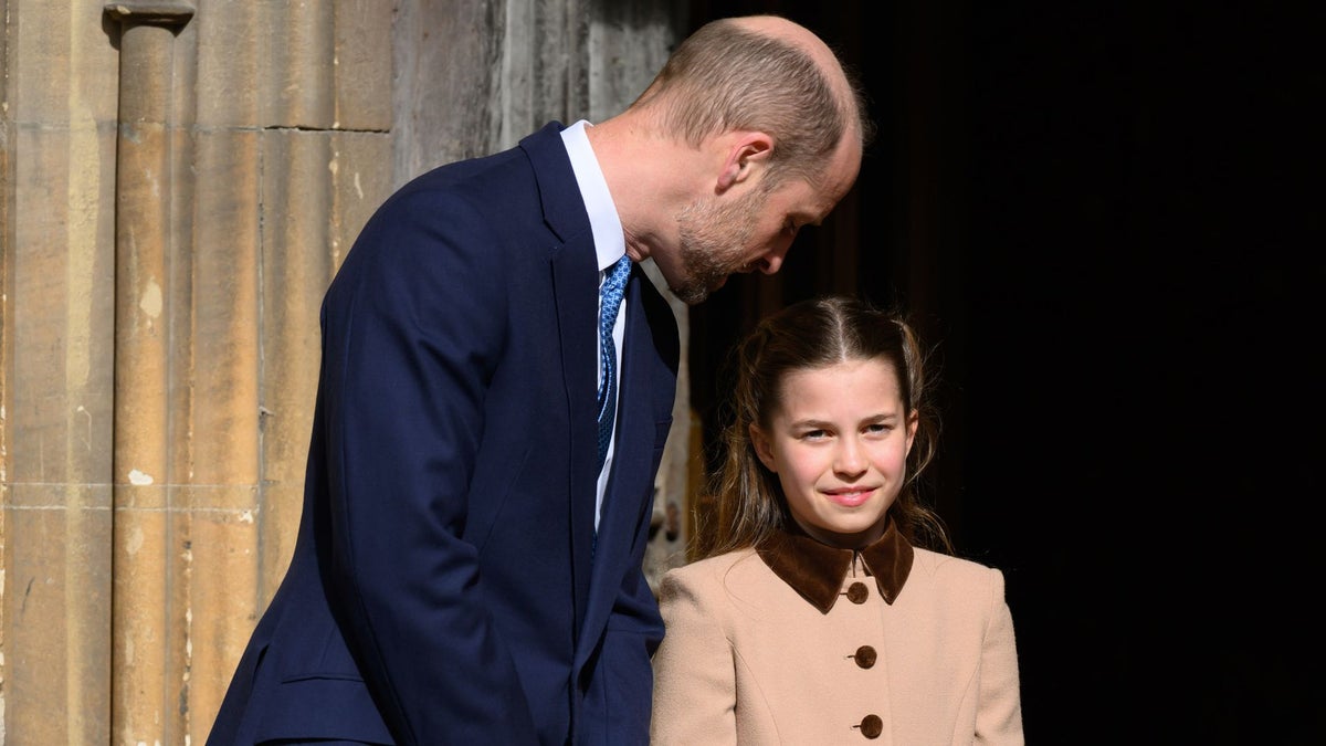 Princess Charlotte looks like Prince William's twin in '90s outfit