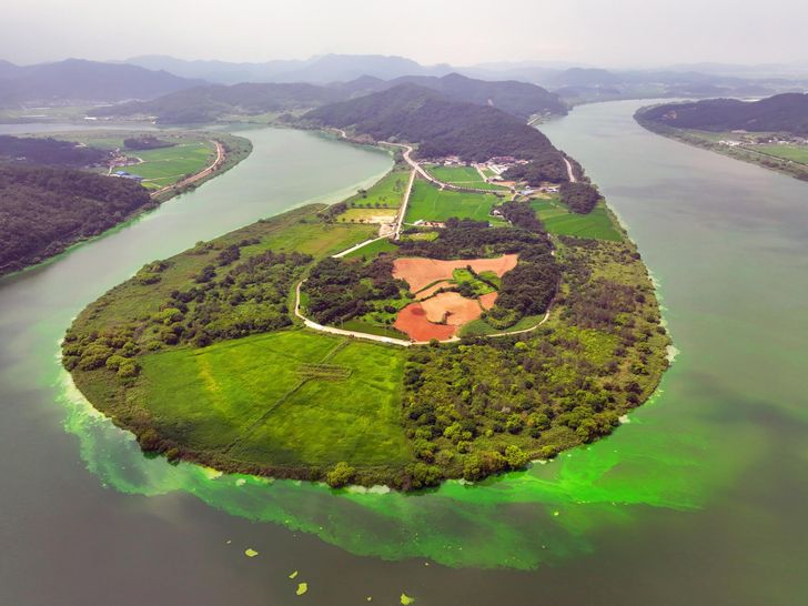 Yeongsan River flows through Naju, South Jeolla Province, in this Aug. 13, 2024 file photo. Yonhap